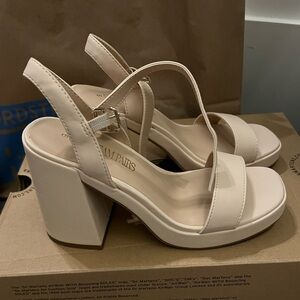 Dream pairs nude heels